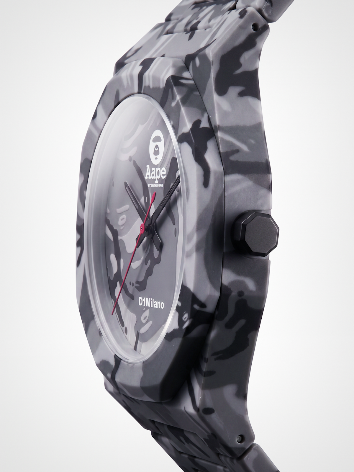 D1 x AAPE: Black Camo Carbon