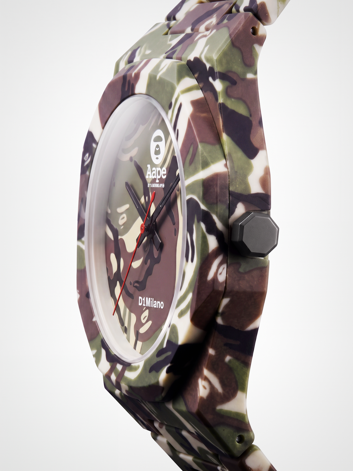 D1 x AAPE: Green Camo Carbon